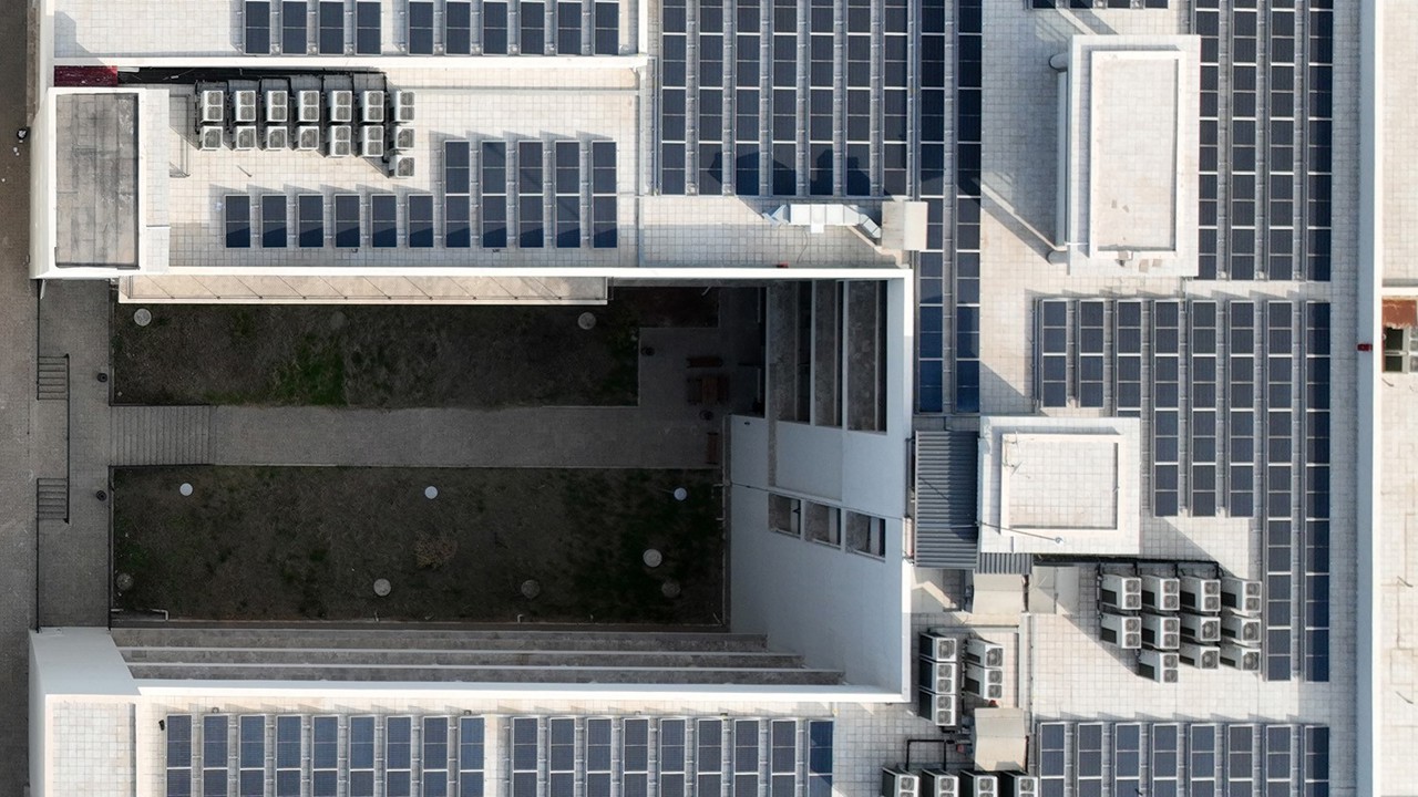 ATÜ güneş enerjisinde yeni bir adım daha attı:  GES için ihale süreci başlatıldı
