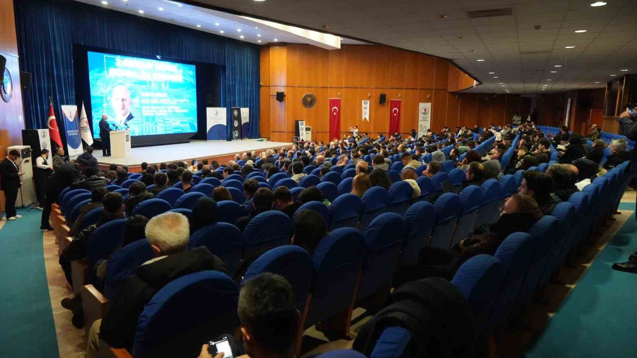 Samsun’da siber güvenlik zirvesi:  "Siber güvenlikte asıl oyun değiştirici gençlerin fikirleri olacak"
