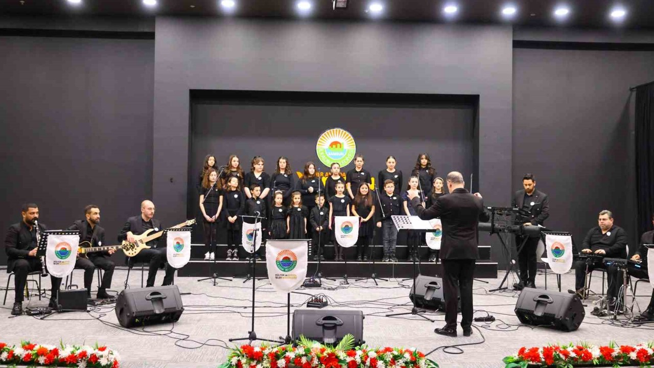 İlkadım Belediyesi Çocuk Korosu, Barış Manço’nun şarkılarını seslendirdi
