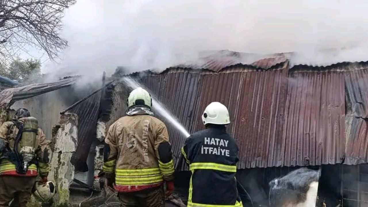 Dörtyol’da ev yangını
