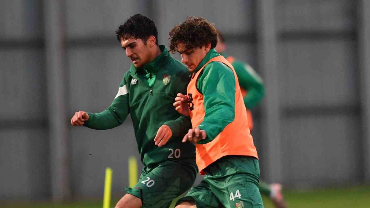 Bursaspor, Kırklarelispor maçı hazırlıklarına başladı
