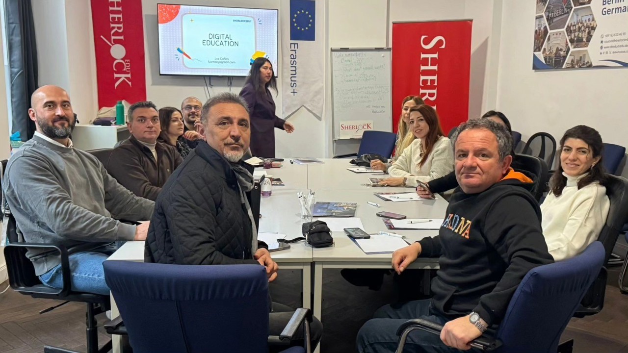 Öğretmenler okullardaki dijital dönüşüme katkı sağlayacak
