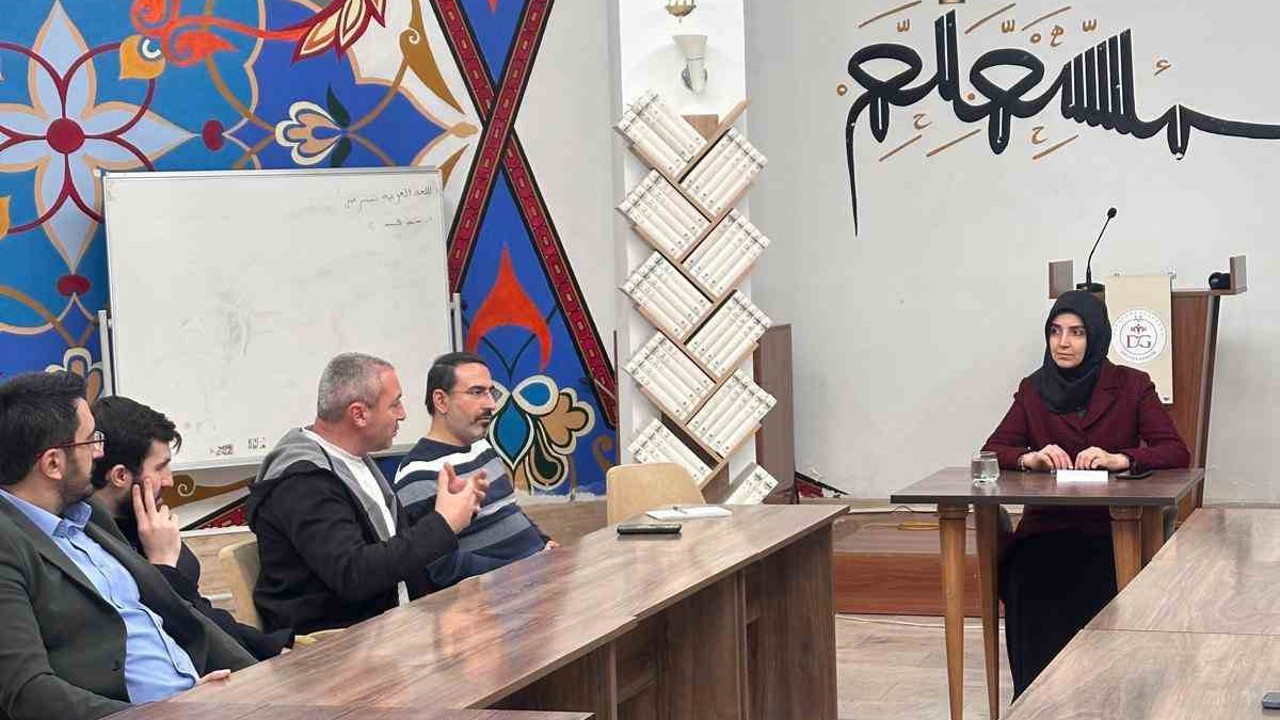 Ramazan ayında gençlere yönelik yapılacak çalışmalar ele alındı
