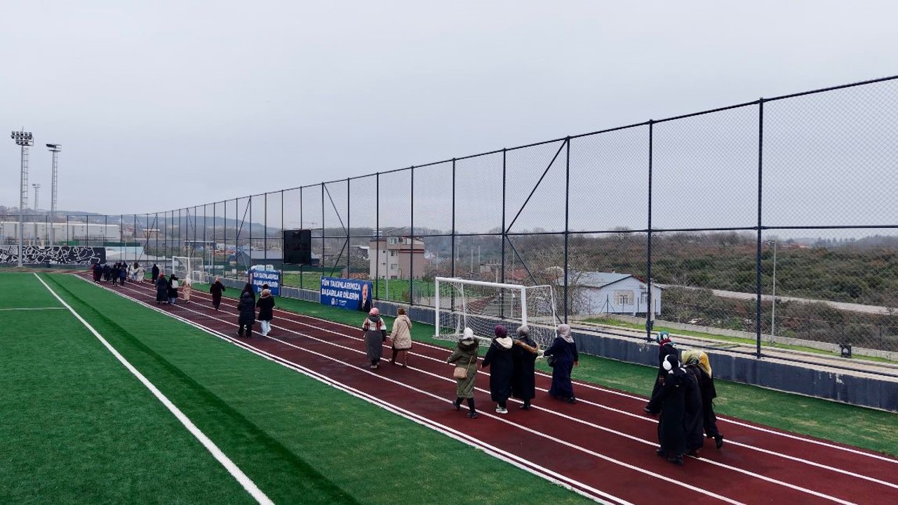 Gebze’de kadınlar sağlıklı yaşam için yürüdü
