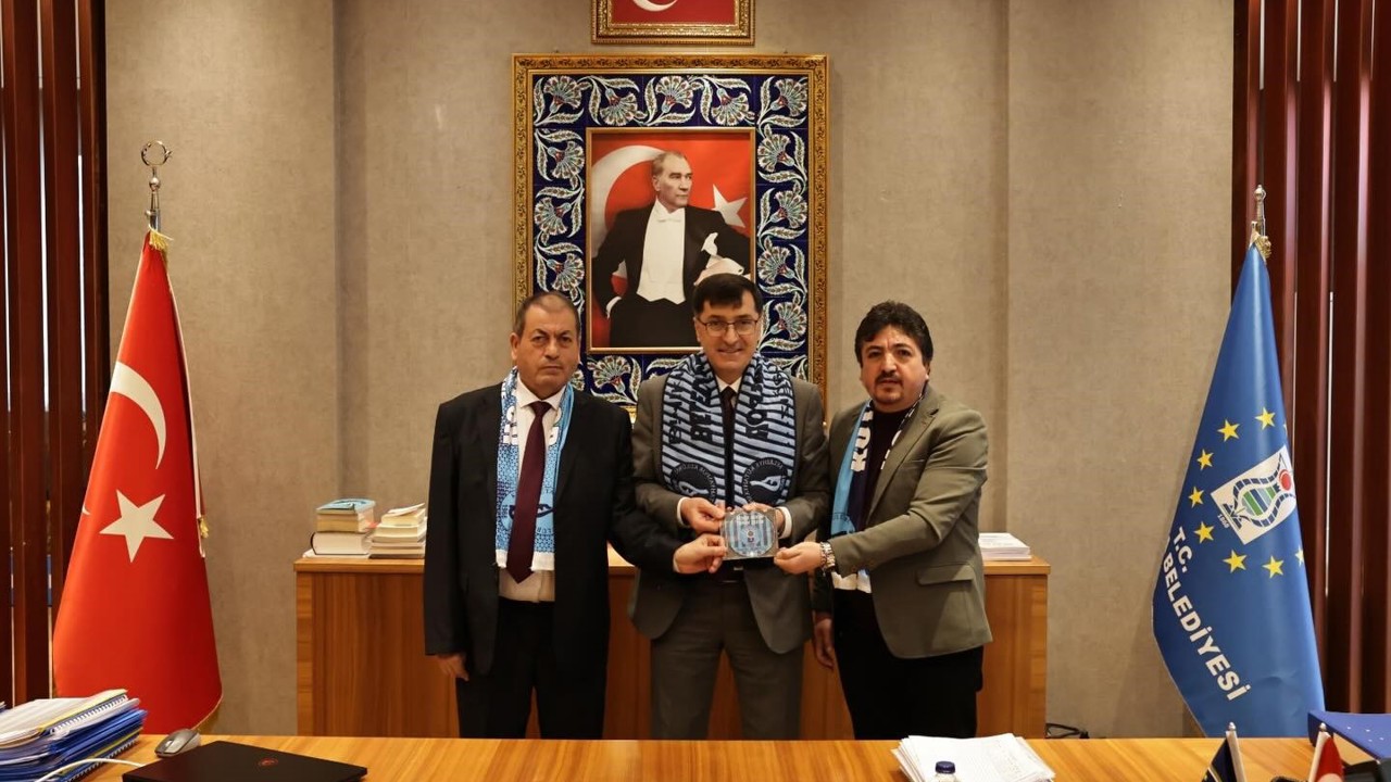 Kütahyaspor’un 60. yıl albümü yöneticilere takdim edildi
