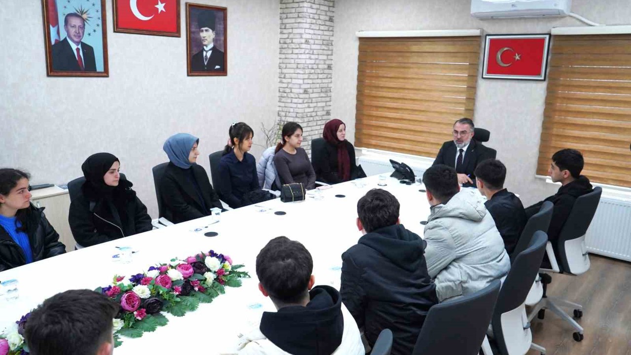 Başkan Erol’dan KPSS Adaylarına Net Mesaj: "Yanınızdayız"
