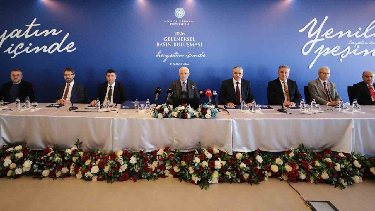 Rektör Zorlu: "Dünyada ilk 500 sözümüzü tuttuk"
