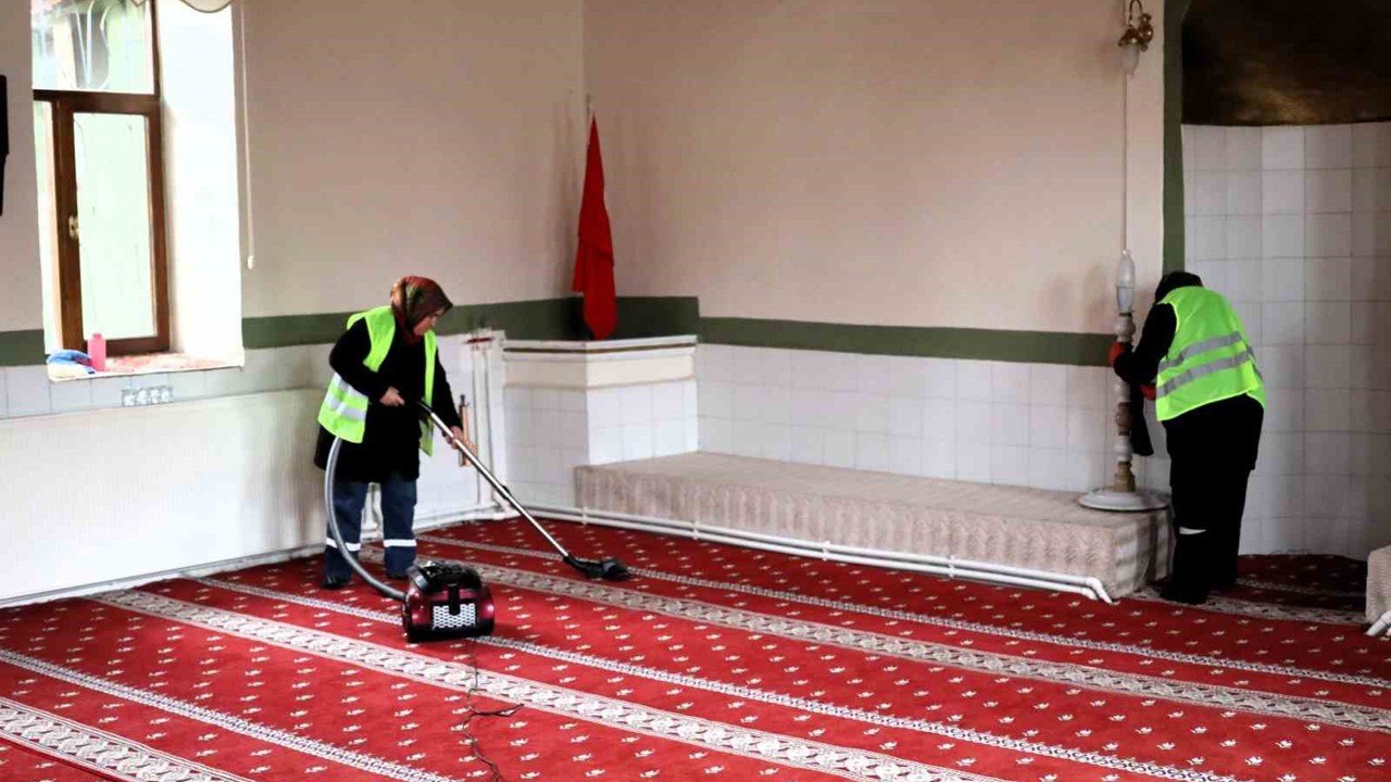 Bilecik’te Ramazan Ayı öncesi camilerde temizlik çalışması
