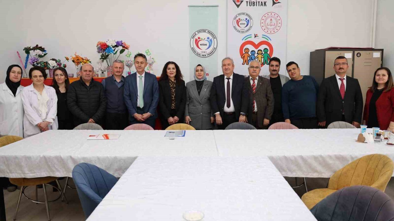 Niğde Halk Eğitimi Merkezi’nde TÜBİTAK Projesi tanıtıldı
