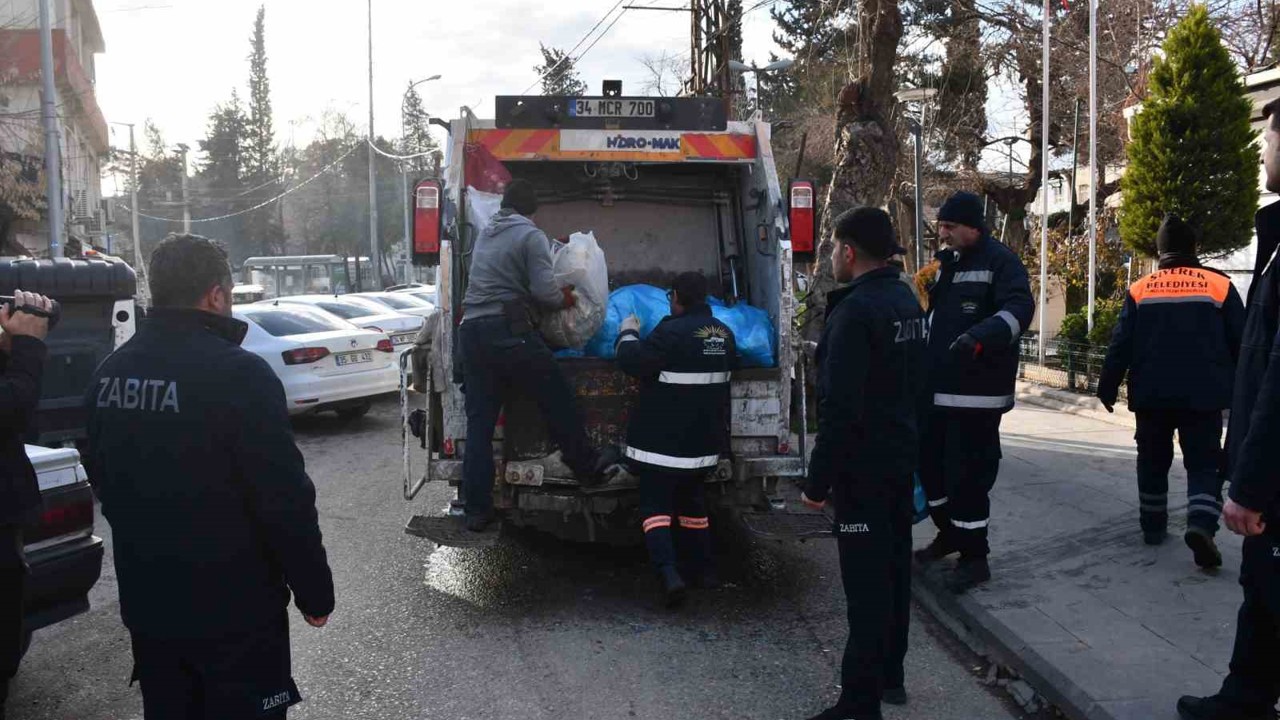 Siverek’te 5 ton bozuk ürün imha edildi
