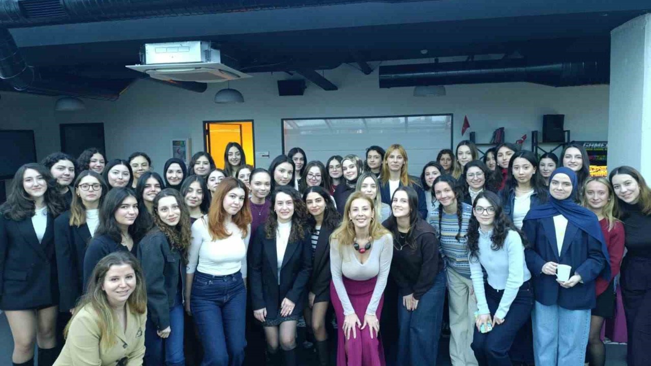 L’Oréal Türkiye, Uluslararası Bilimde Kadın ve Kız Çocukları Günü’nde genç kadınlarla buluştu
