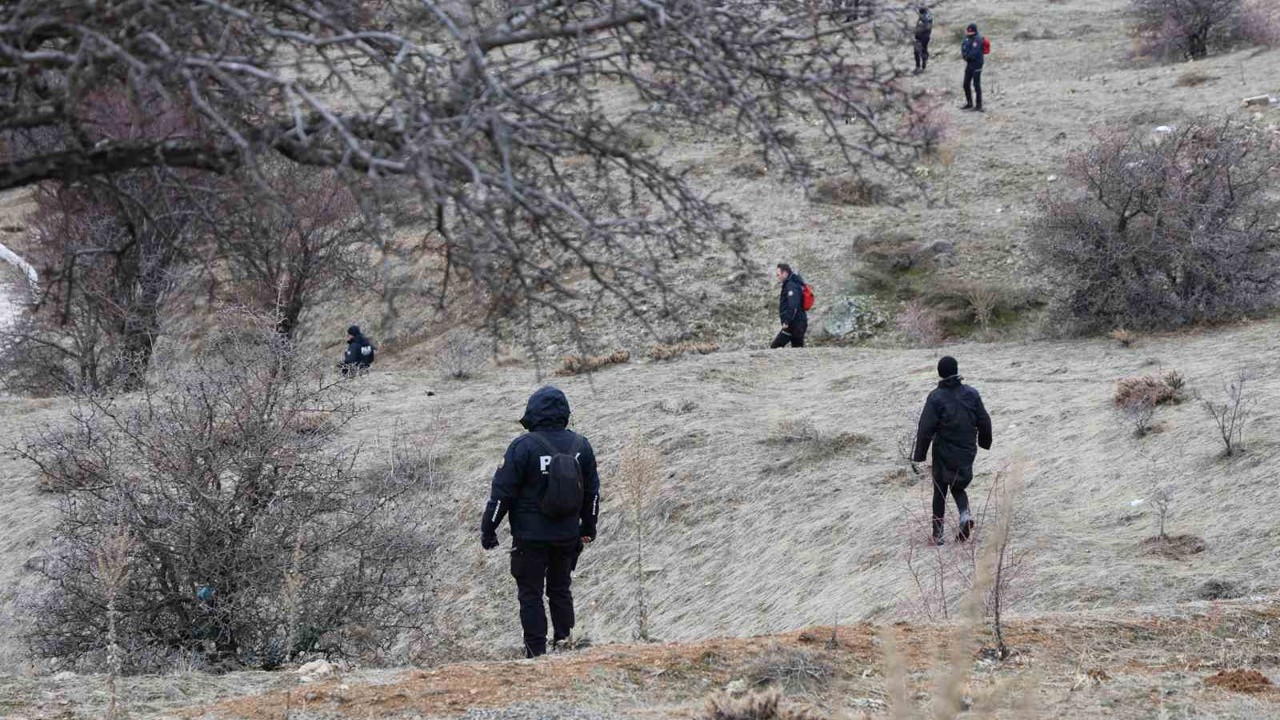 Elazığ’da 5 gündür kayıp olan yaşlı adam için 100 kişilik ekip sahada
