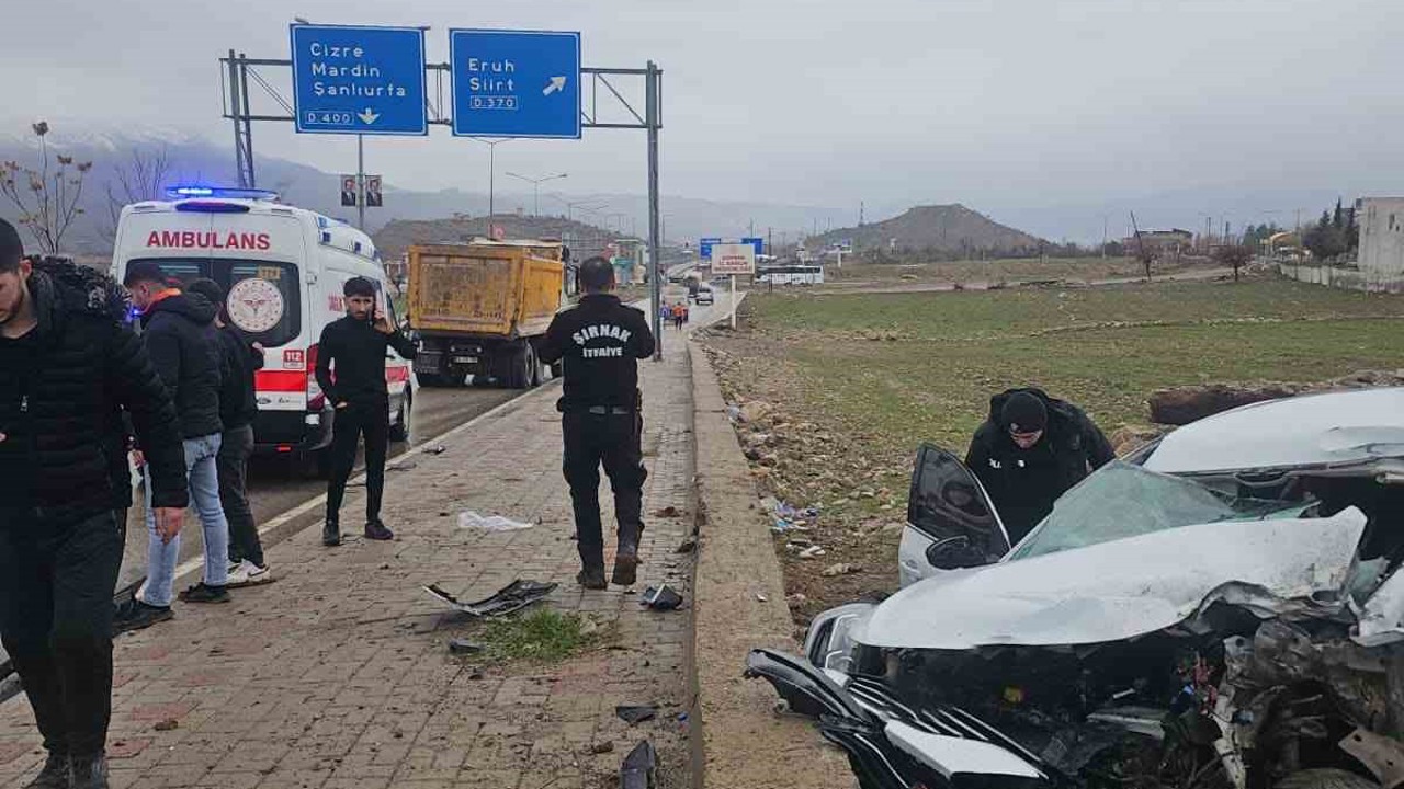 Şırnak’ta otomobil şarampole yuvarlandı: 2 yaralı
