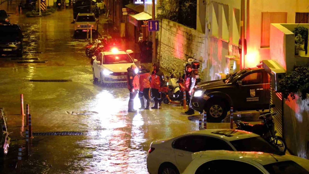 Bodrum Belediyesi yağış nöbetindeydi
