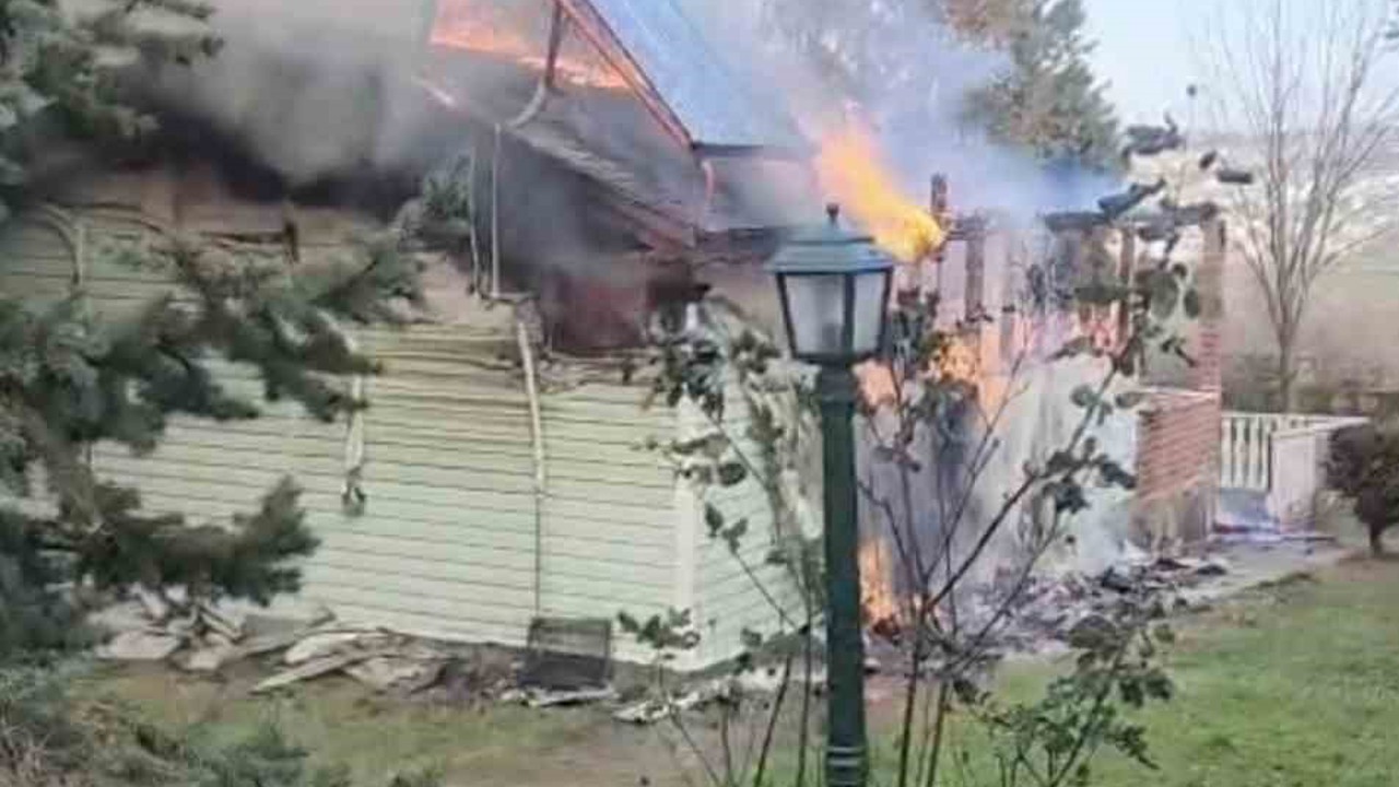Gelibolu’da ev yangını

