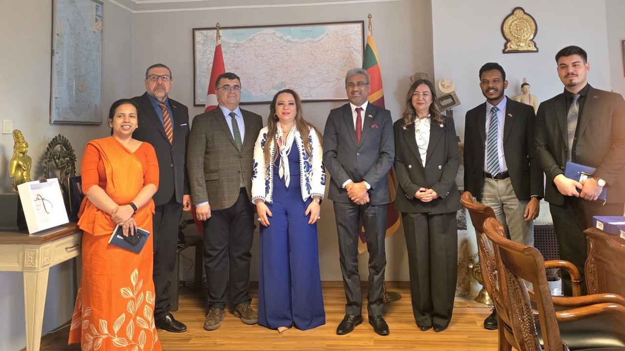 Türkiye ile Sri Lanka arasında sağlık turizminde iş birliği görüşmesi
