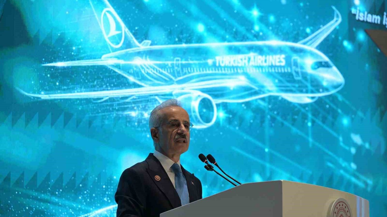 Ulaştırma ve Altyapı Bakanı Uraloğlu: "Türkiye jeostratejik bir güven adası haline gelmiştir"
