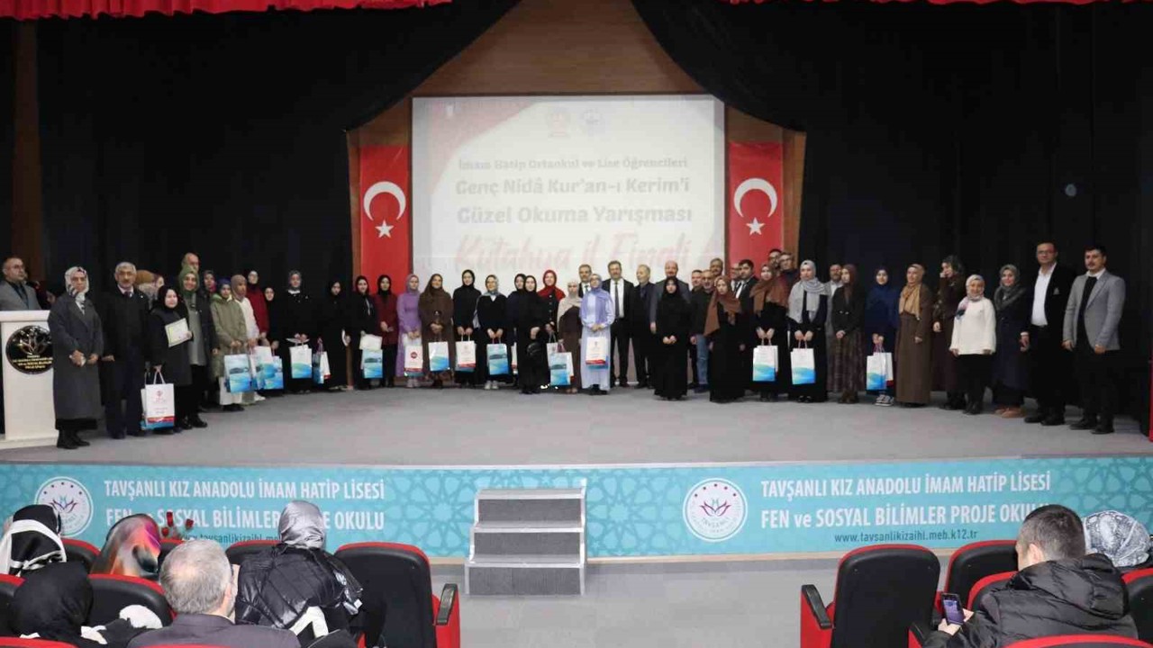 Genç Nida Kur’an-ı Kerim’i Güzel Okuma Yarışması finali yapıldı
