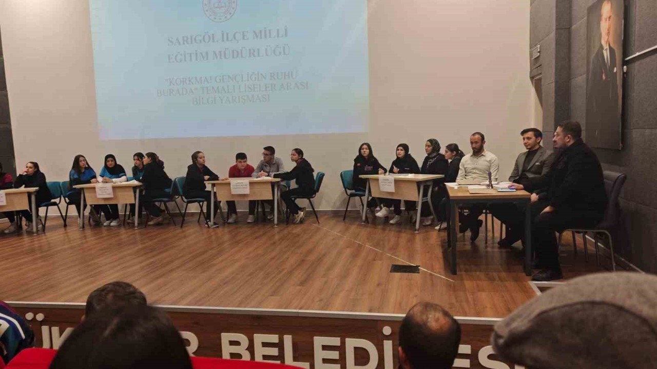 Gençler Mehmet Akif ve milli mücadele ruhuyla yarıştı
