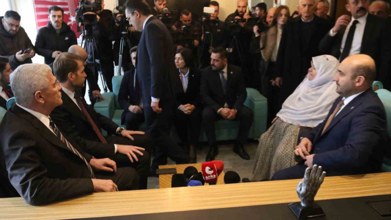 Başkan Güneş’i ziyaret eden İYİ Parti Genel Başkanı Dervişoğlu: "Paylaşımlar ve ifadeler toplumsal birliğimize zarar verdiği kadar geleceğimizde de olumsuz izler bırakıyor"
