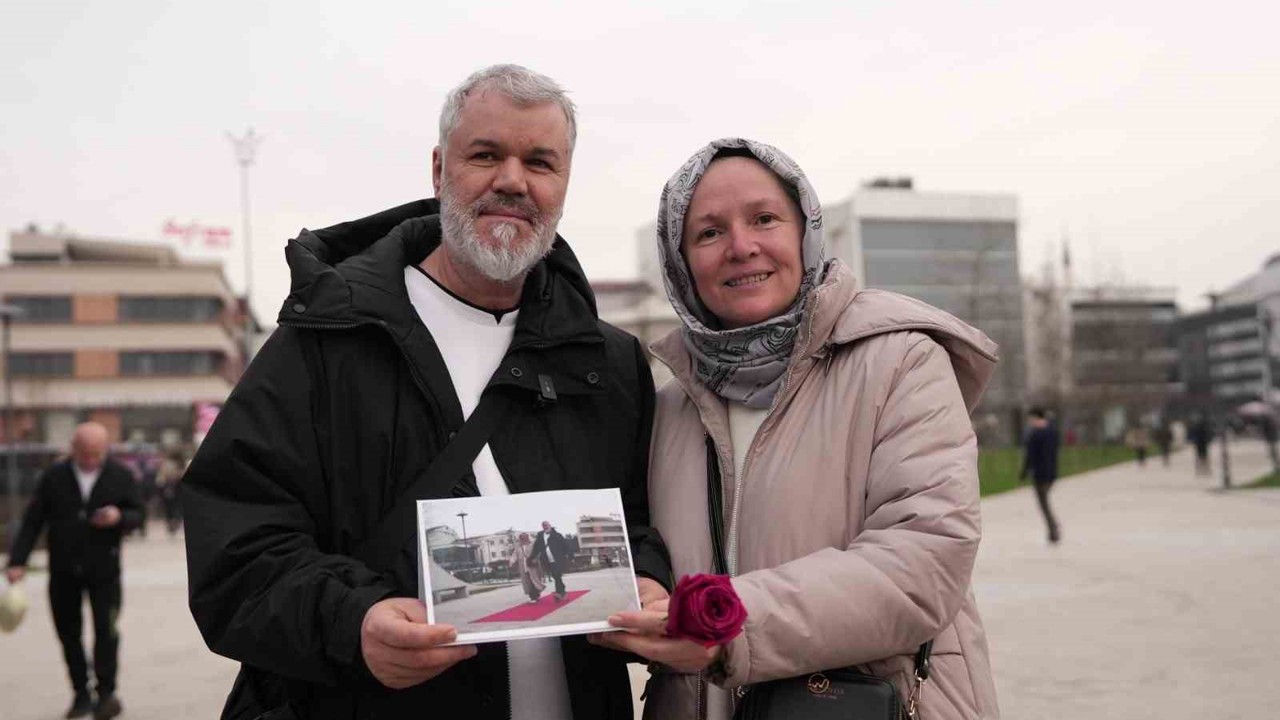 Şehrin kalbinde çiftlere 14 Şubat sürprizi
