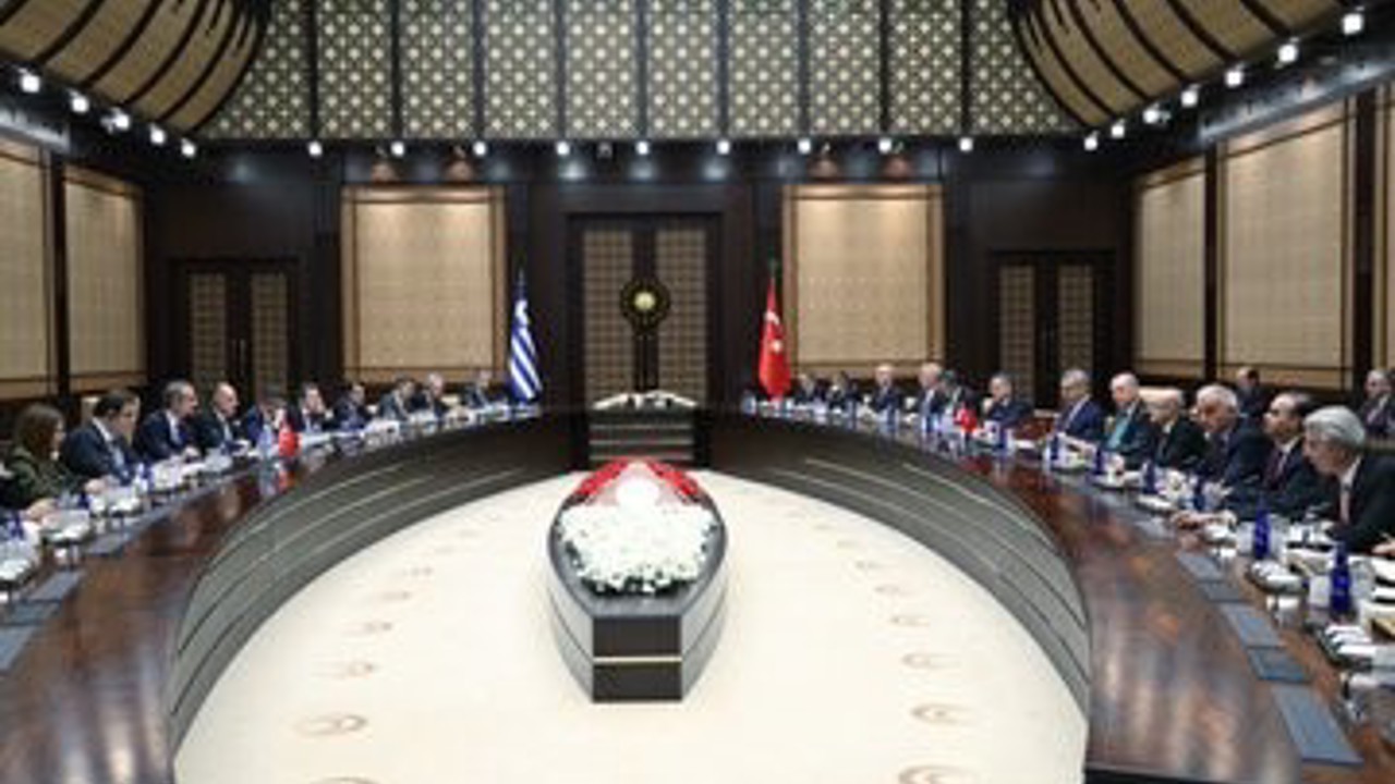 Bakan Kacır, Yunan mevkidaşı Theodorikakos ile bir araya geldi
