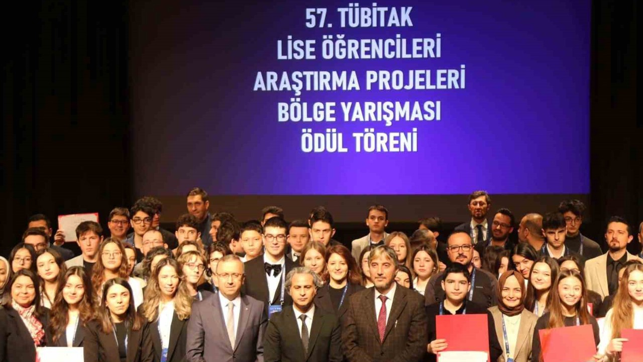 Kütahyalı liseler ’Lise Öğrencileri Araştırma Projeleri Bölge Yarışması’ndan ödüllerle döndü
