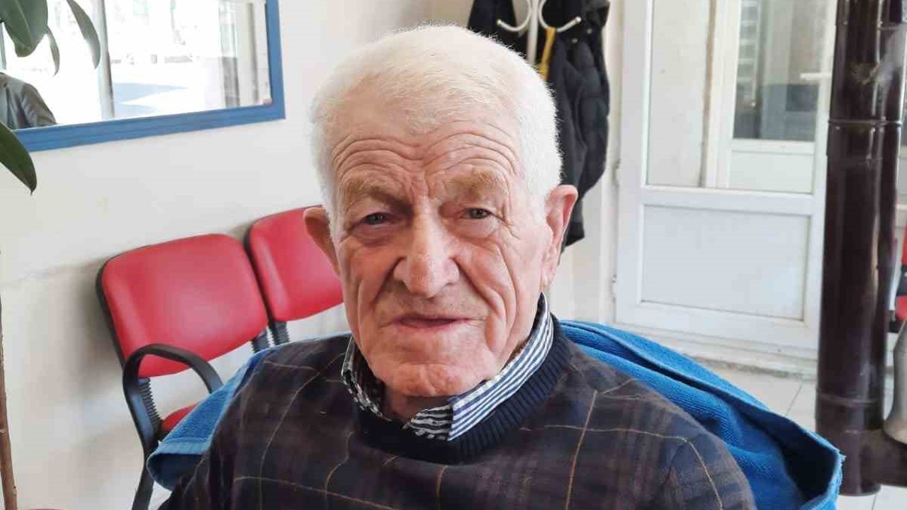 Üç yıl önce kaybolan babalarından gelecek umutlu haberi bekliyorlar
