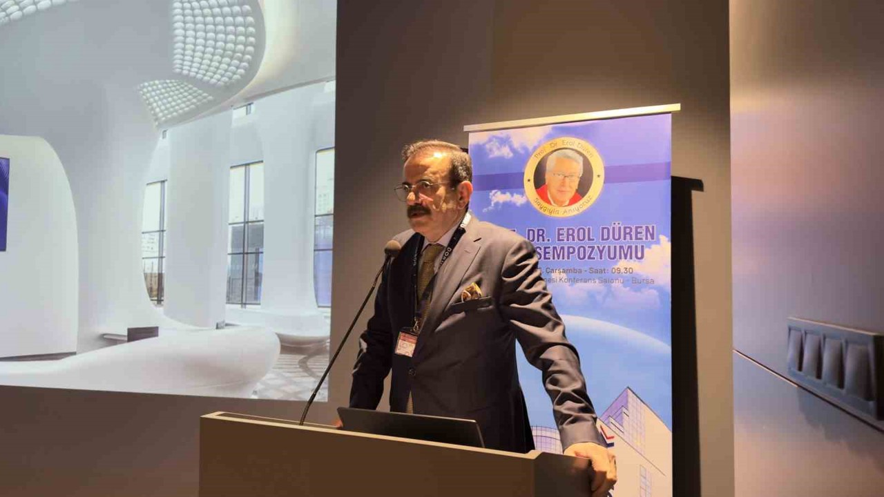 Türk Endokrin Cerrahisi kurucularından Prof. Dr. Erol Düren, Bursa’da sempozyum ile anıldı

