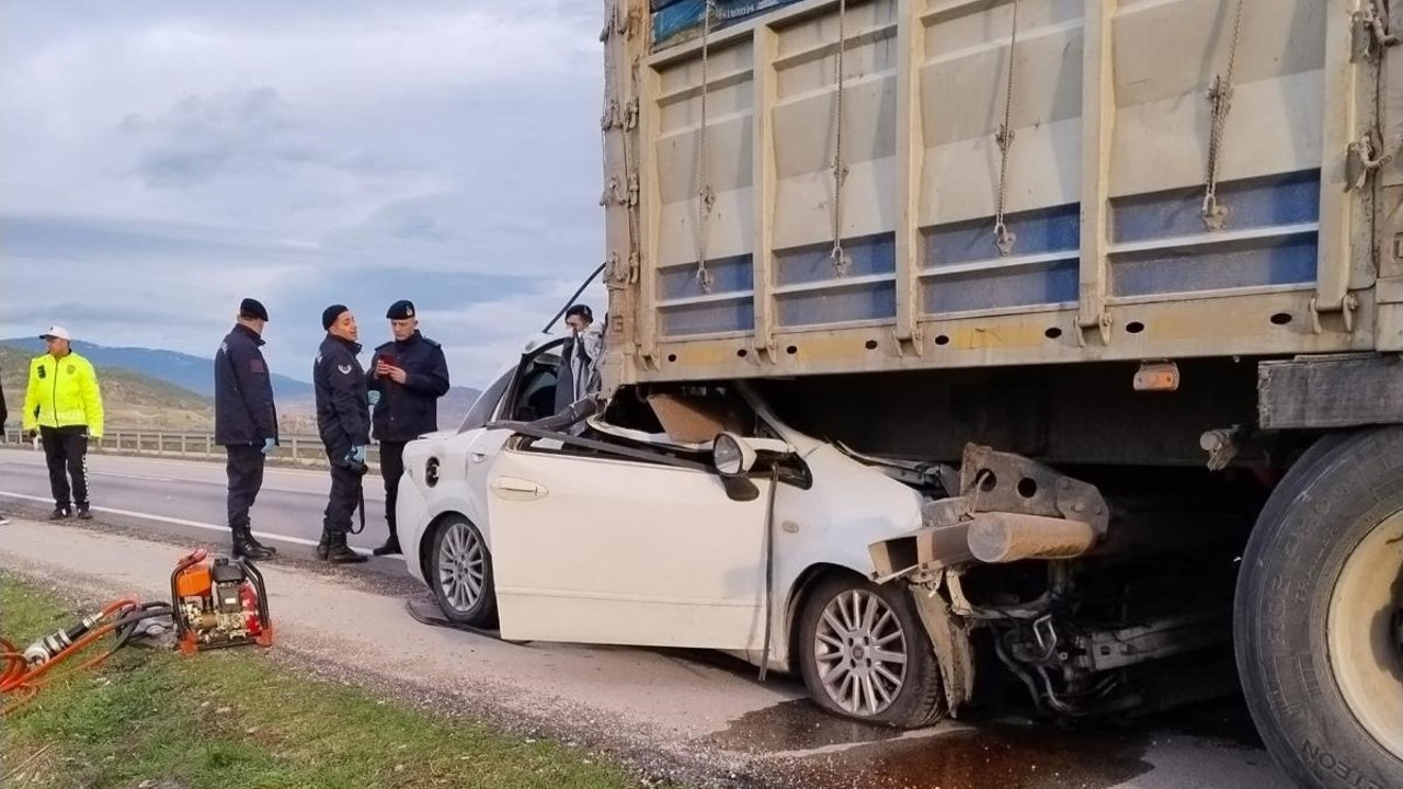 İstanbul’dan Ordu’ya cenazeye giderken kazada hayatlarını kaybettiler
