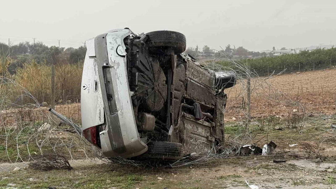 Tarsus’ta yağış kazaya neden oldu
