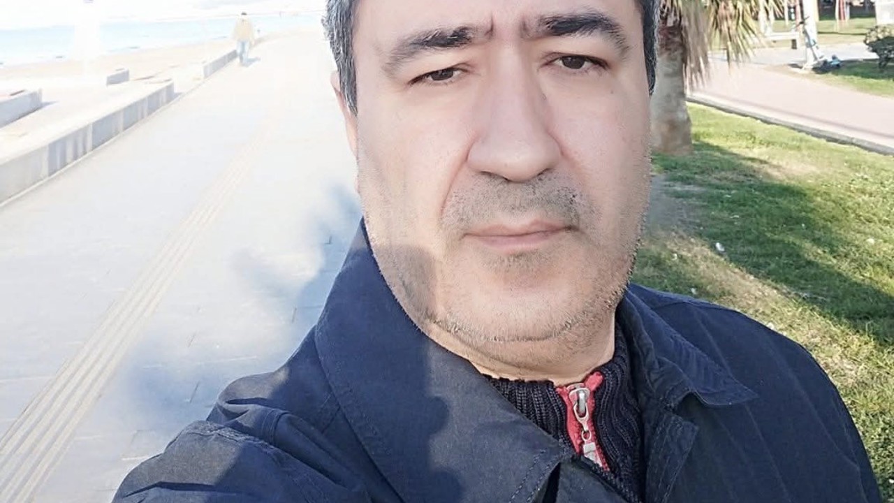 SGK uzmanı evinde ölü bulundu
