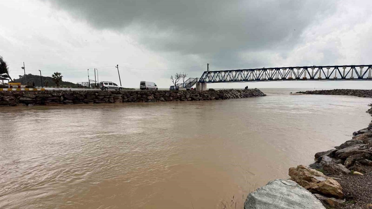 Bozyazı sel riskine karşı teyakkuzda
