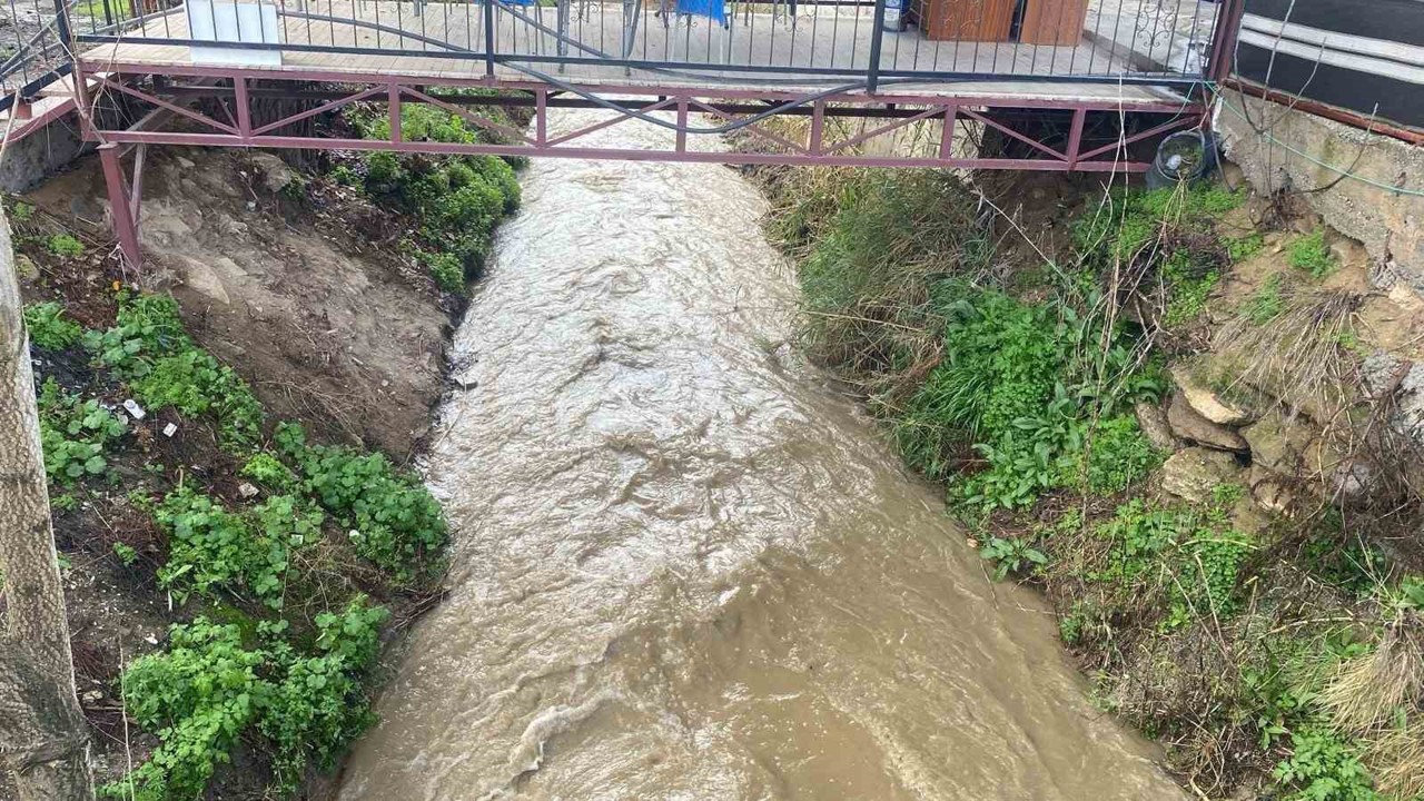 Bozdoğan’da yağışlar derelerin debisini artırdı
