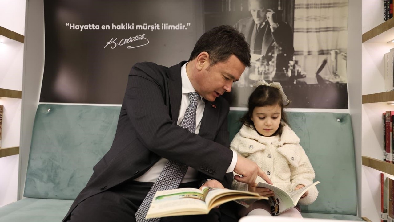 Osmangazi’de ‘Yeni Gezici Kütüphane Yollarda’
