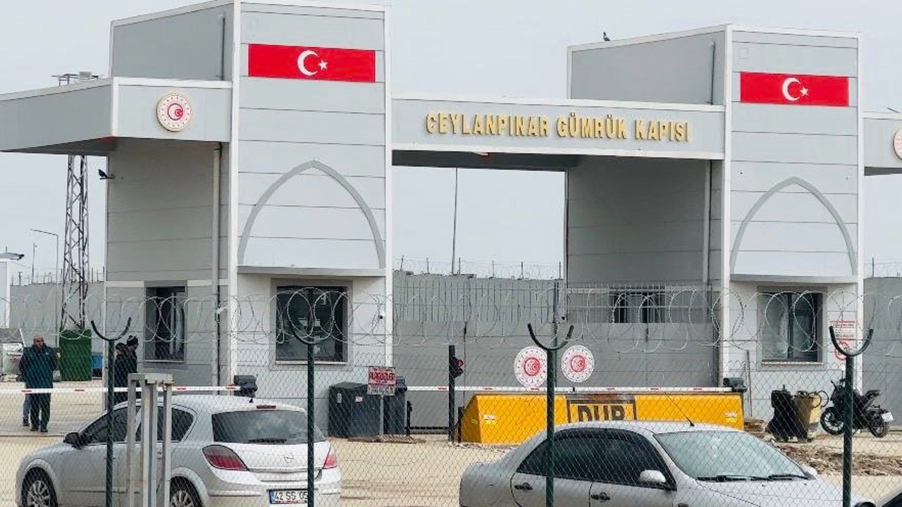 STK temsilcileri kapatılacak gümrük kapıları için sınırda toplandı
