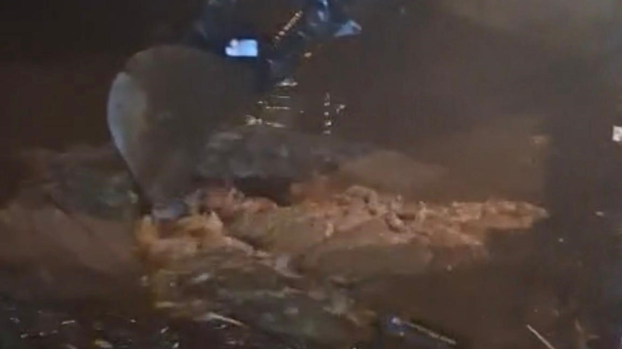 Kayseri’de selden dolayı tıkanan kanallar açıldı
