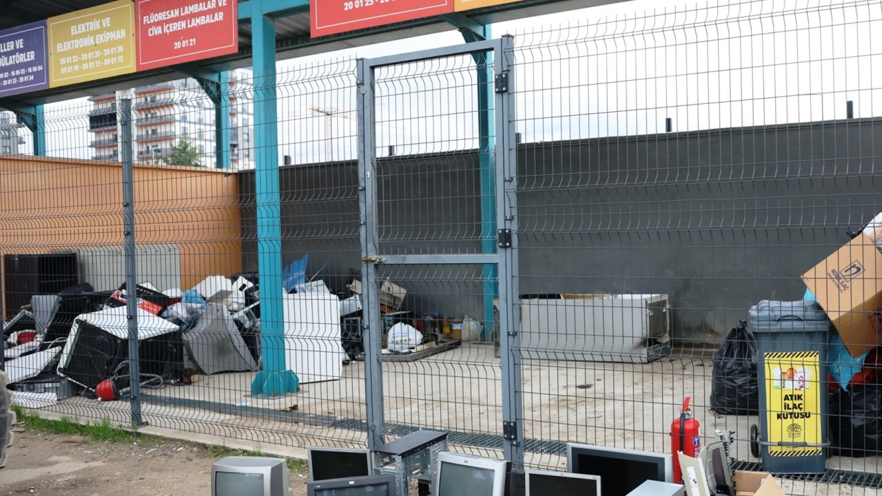 Nilüfer’de elektronik atıklar kontrollü şekilde toplanıyor
