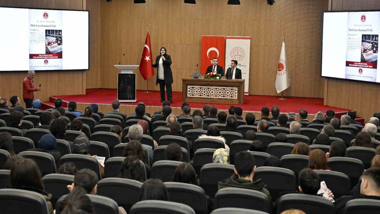 İBAN’ların üçüncü kişilere kullandırılmaması için öğrencilere seminer verildi
