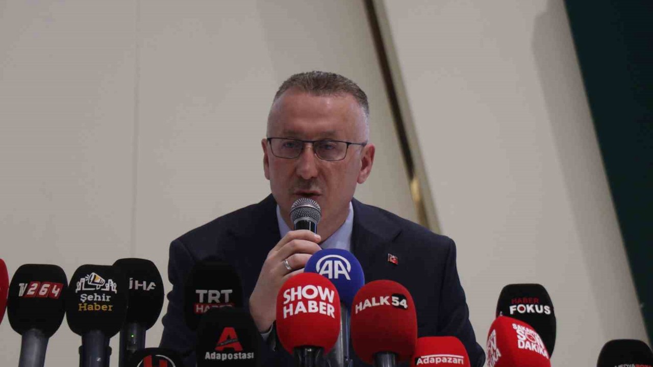 Adapazarı Belediye Başkanı Işıksu: "Ömrüm boyunca birçok kumpasla karşılaştım ama bu derece alçakça, planlı bir saldırıyla ilk kez karşılaşıyorum"
