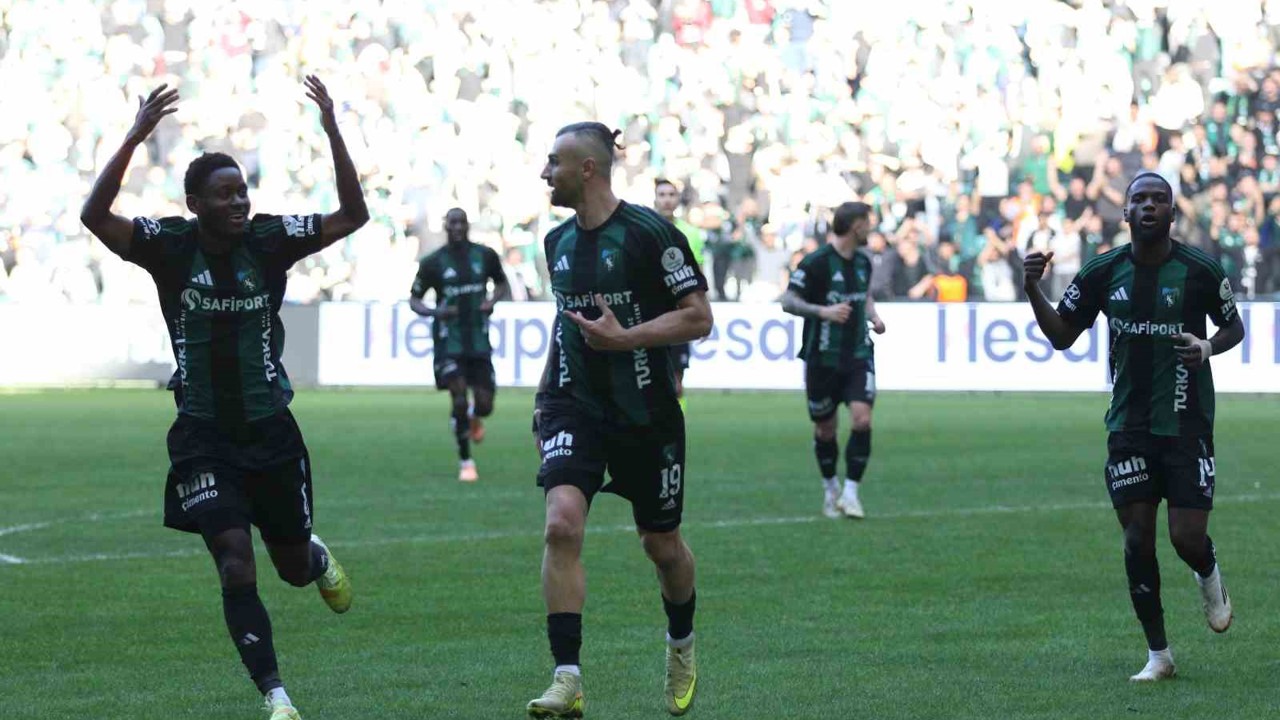 Trendyol Süper Lig: Kocaelispor: 3 - Gaziantep FK: 0 (Maç sonucu)
