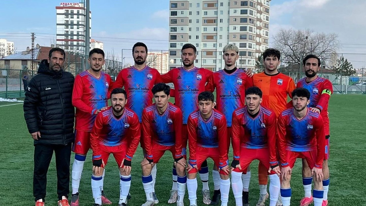 Döğerspor zirve yolunda 2 puan kaybetti
