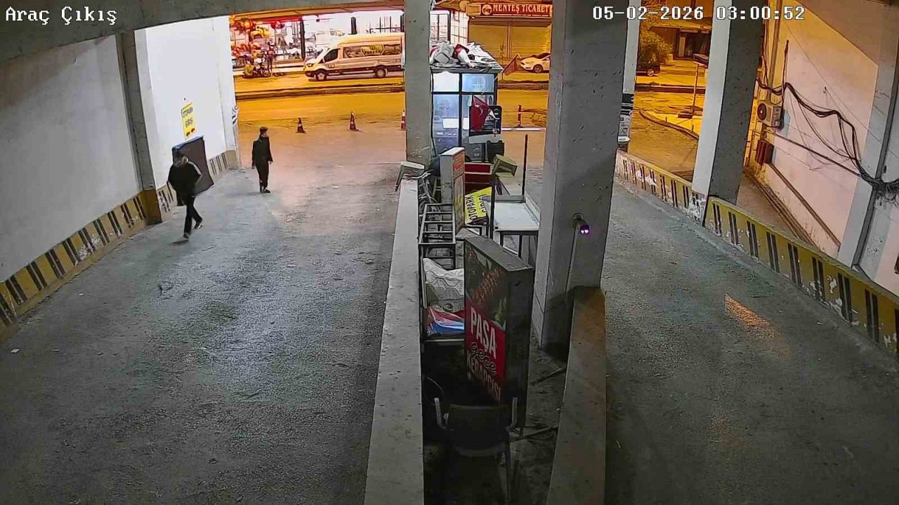 Motosiklet çaldılar, gezerken yakalandılar
