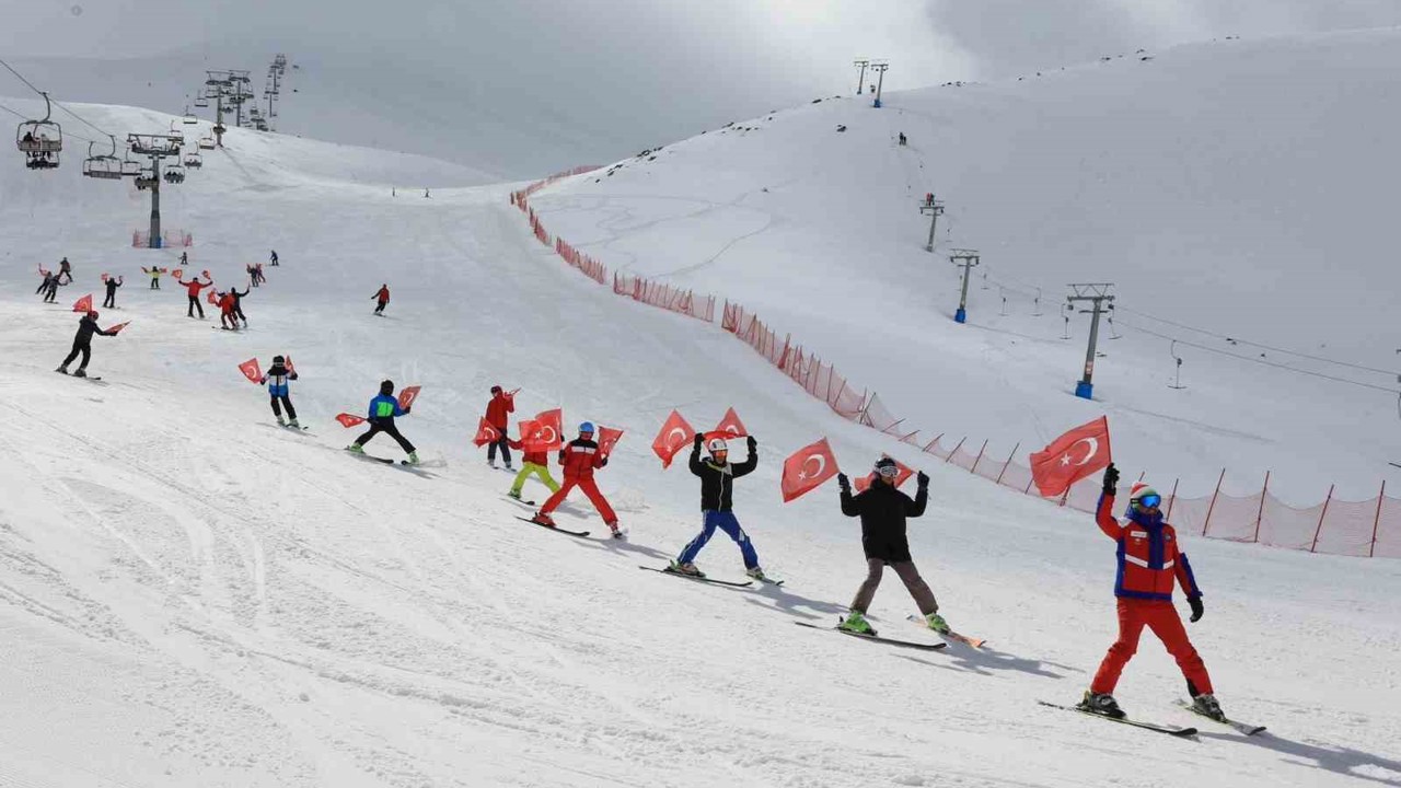 Hesarek Kayak Merkezi’nde ziyaretçi yoğunluğu
