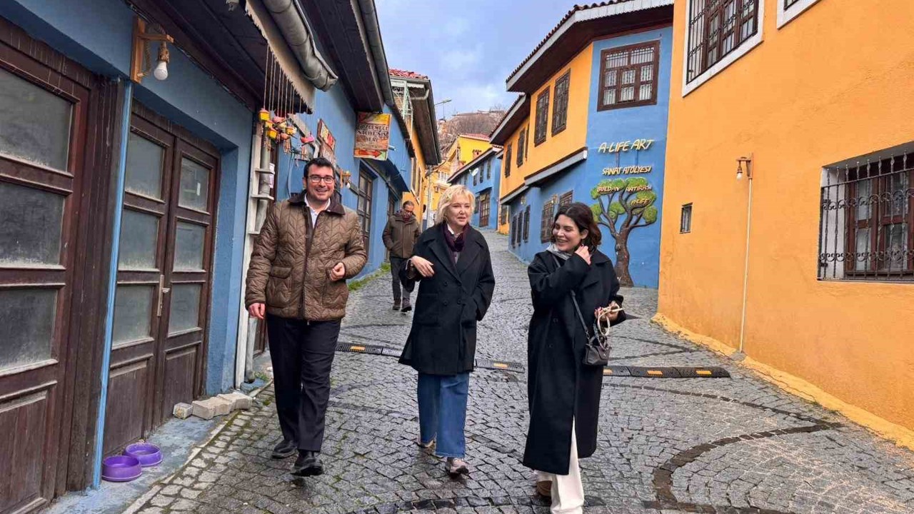 Berna Laçin Buldan’a hayran kaldı
