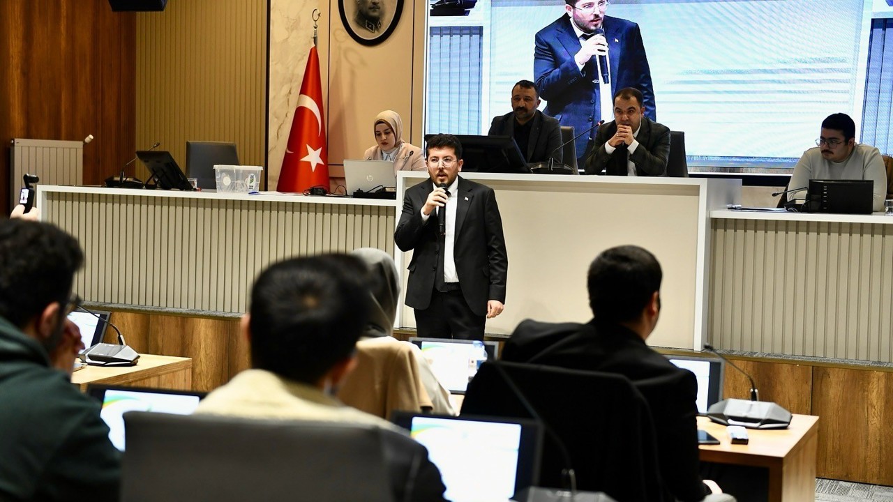 Yeşilyurt Genç Meclis’in yeni başkanı Yusuf Salih Tatar oldu
