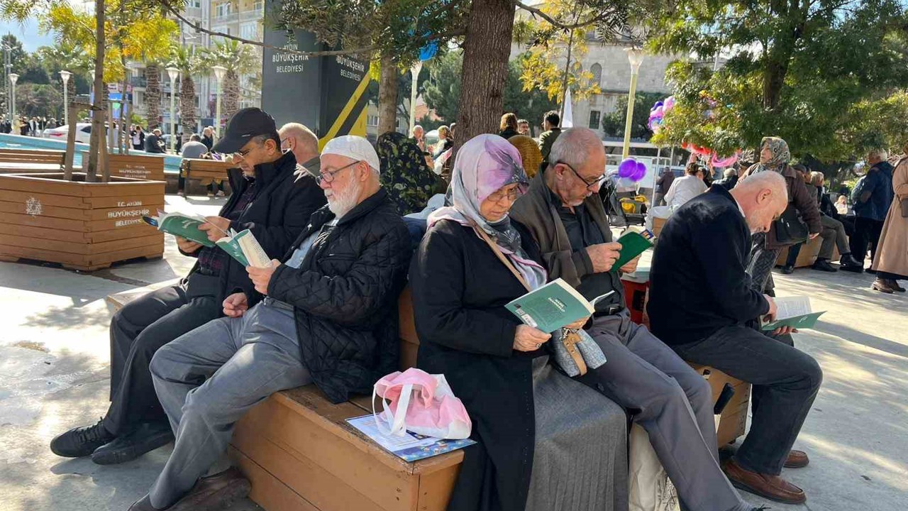 Ufka Yolculuk 13. yılında Aydınlıları yeniden kitapla buluşturdu
