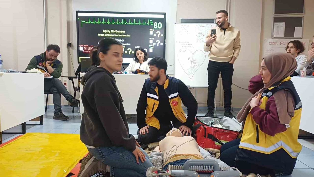 112 personeli eğitimden geçti
