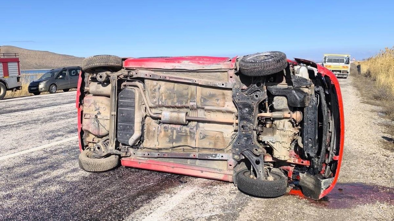 Van’da trafik kazası: 1 ölü, 2 yaralı
