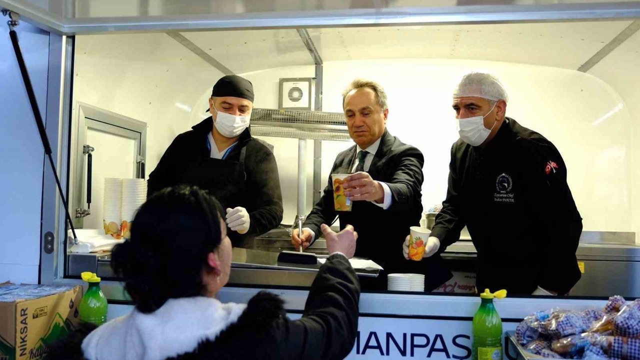 TOGÜ Hastanesi’nde herkese açık sabah çorbası uygulaması
